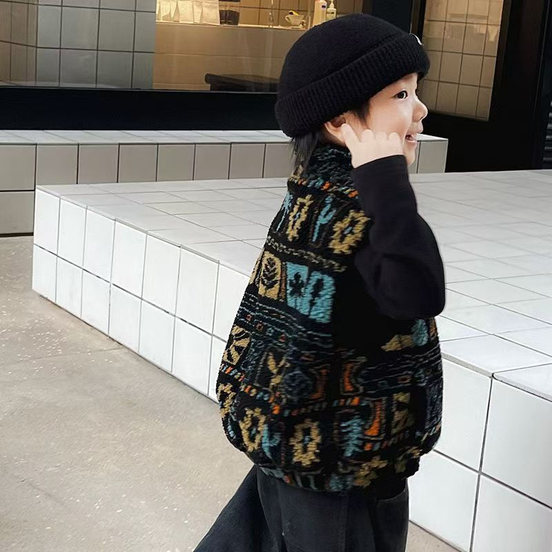 Vêtements pour enfants : Gilet - Winter Clothing Drawing avis et prix